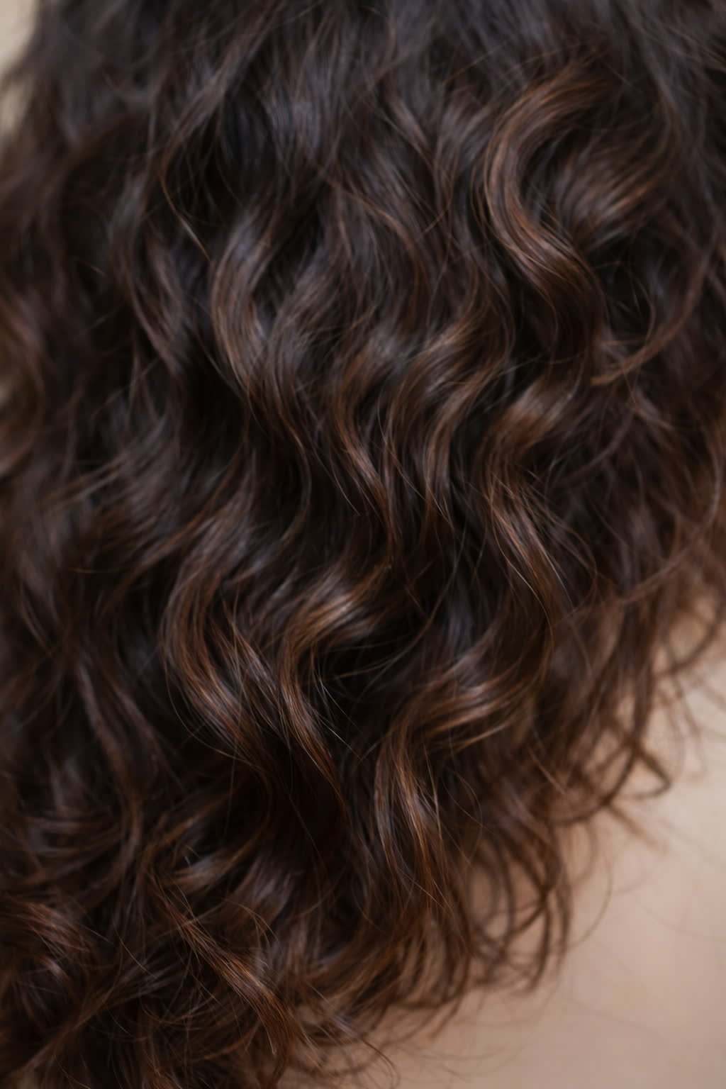 Defined texture — frizz-controlled